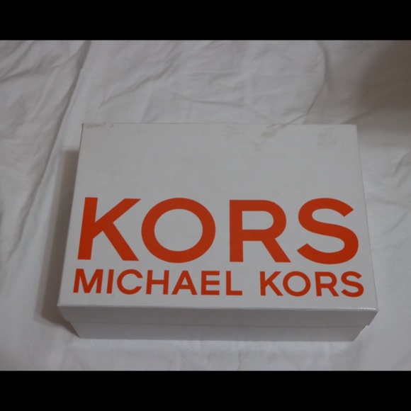 Michael Kors Gold Wedges - Picture 4 of 4